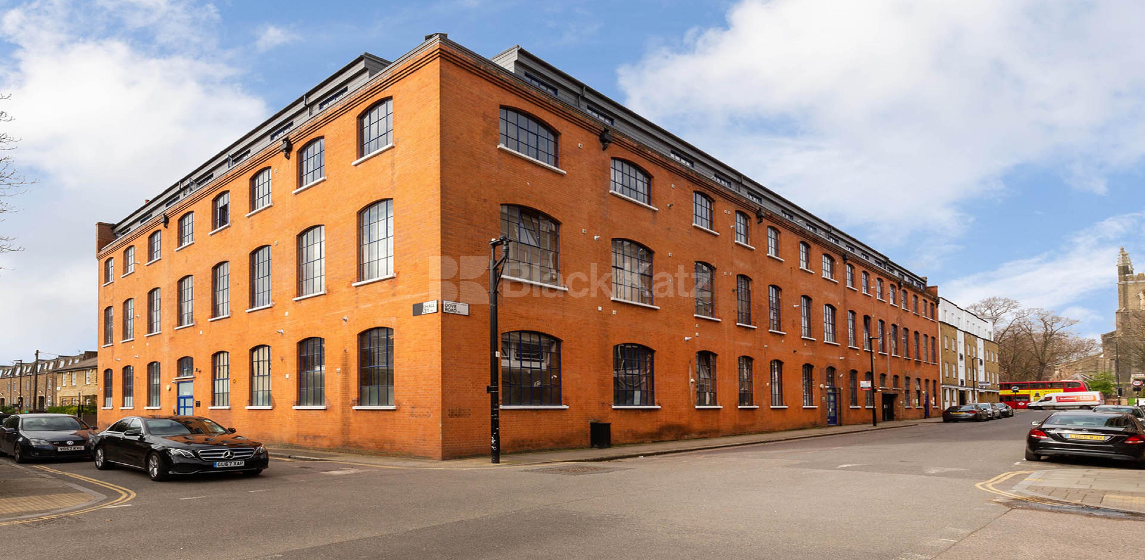 			3 BEDROOM WAREHOUSE CONVERSION WITH GARDEN, 3 Bedroom, 1 bath, 1 reception Flat			 Dove Road, ISLINGTON-CANONBURY  N1